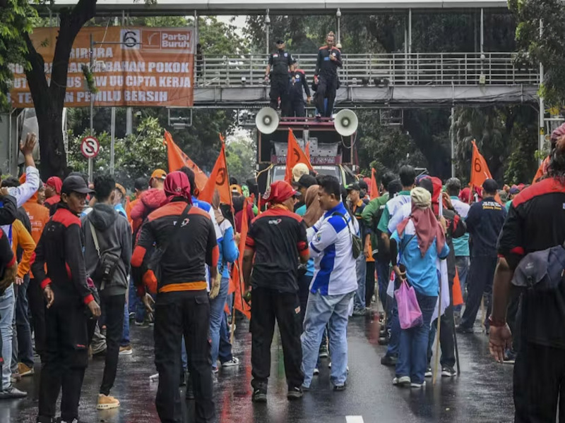 UU Cipta Kerja Gagal Ciptakan Lapangan Kerja