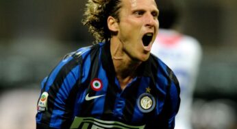 Diego Forlan, Mantan Bintang Sepakbola, Segera Debut